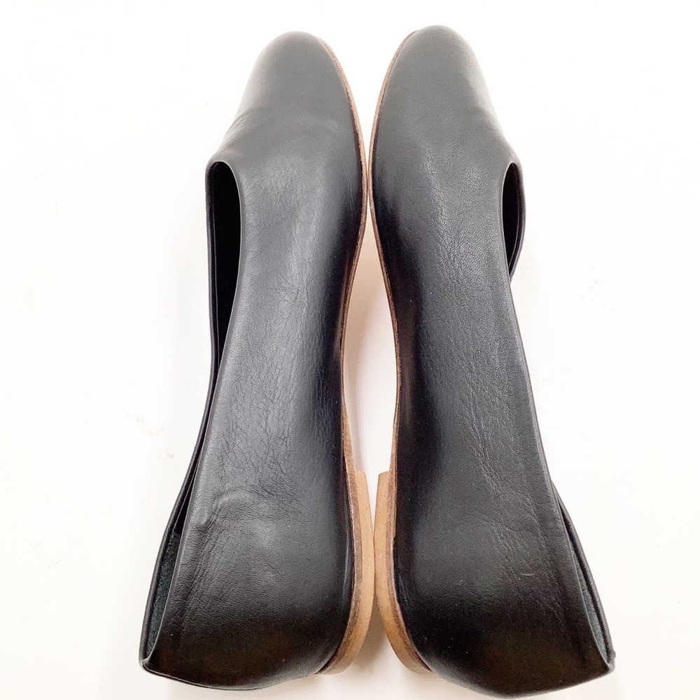 ๐{COS} Flats - Picture 2 of 5